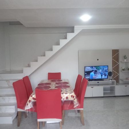 Apartamento Duplex Mobiliado Em São Pedro da Aldeia Zewnętrze zdjęcie