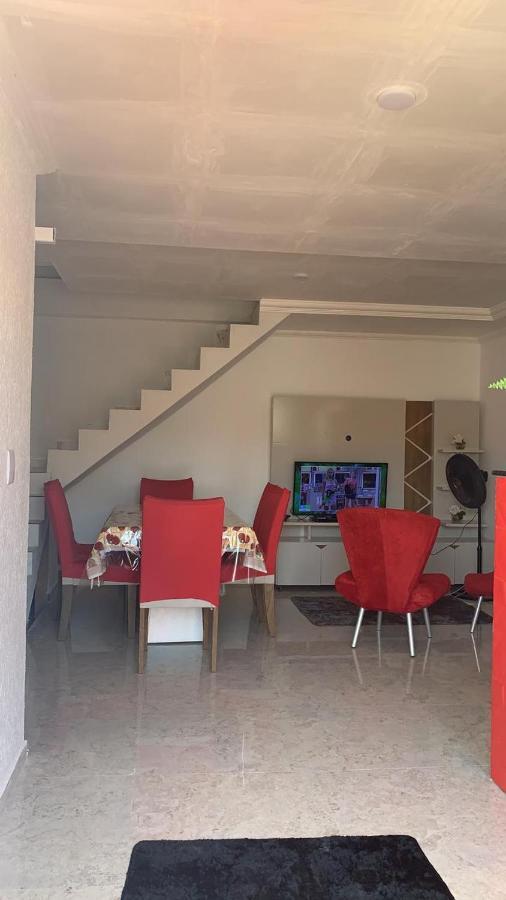 Apartamento Duplex Mobiliado Em São Pedro da Aldeia Zewnętrze zdjęcie
