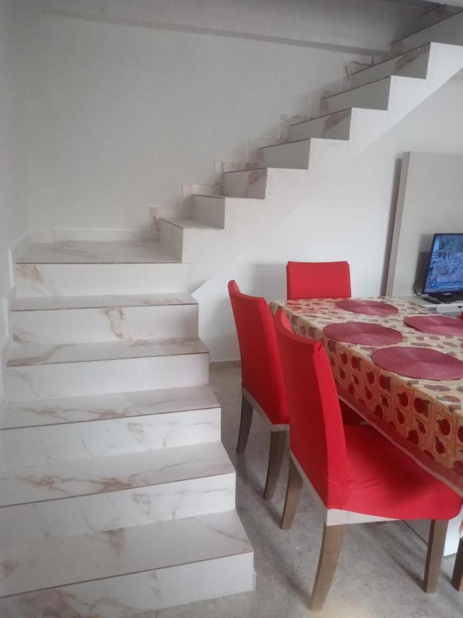 Apartamento Duplex Mobiliado Em São Pedro da Aldeia Zewnętrze zdjęcie
